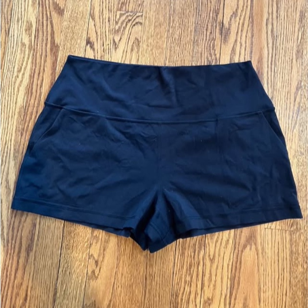NWOT & RARE Lululemon Align High-Rise Shorts 3”